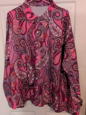 Woman's Pink/Purple Button Up Country Western Shirt